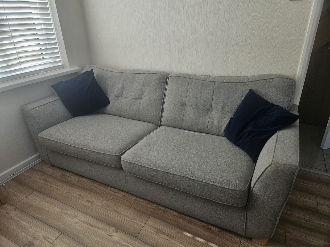 4 seater dfs grey sofa